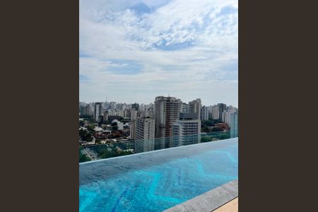 Apartamento à venda com 34m², 1 quarto e sem vaga Apartamento à venda com 34m², 1 quarto e sem vagaÁrea comum - Piscina