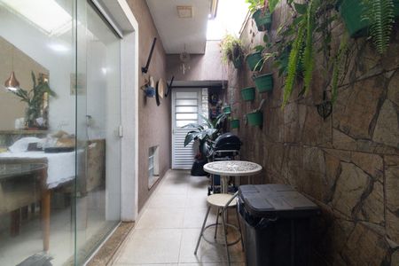 Casa para alugar com 150m², 3 quartos e 2 vagas Casa para alugar com 150m², 3 quartos e 2 vagasQuintal