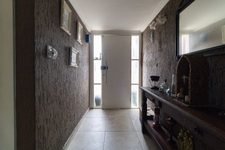 Casa para alugar com 150m², 3 quartos e 2 vagas Casa para alugar com 150m², 3 quartos e 2 vagasEntrada