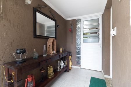Casa para alugar com 150m², 3 quartos e 2 vagas Casa para alugar com 150m², 3 quartos e 2 vagasEntrada