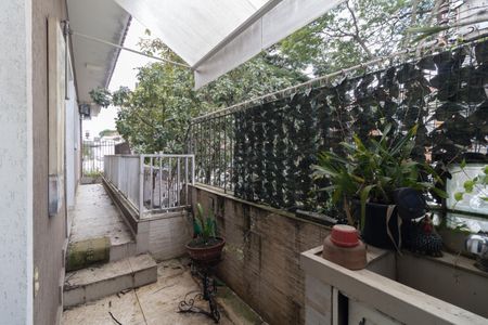 Casa para alugar com 150m², 3 quartos e 2 vagas Casa para alugar com 150m², 3 quartos e 2 vagasVaranda dos Quartos 2 e 3