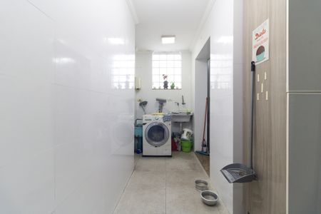 Casa para alugar com 150m², 3 quartos e 2 vagas Casa para alugar com 150m², 3 quartos e 2 vagasLavanderia