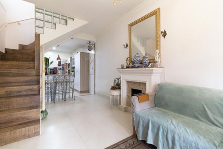 Sala de casa para alugar com 3 quartos, 150m² em Vila Moinho Velho, São Paulo