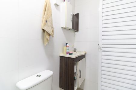 Casa para alugar com 150m², 3 quartos e 2 vagas Casa para alugar com 150m², 3 quartos e 2 vagasBanheiro Social 2