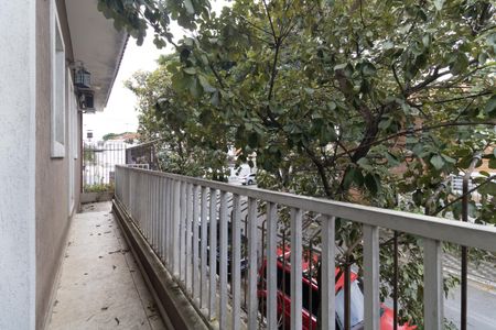 Casa para alugar com 150m², 3 quartos e 2 vagas Casa para alugar com 150m², 3 quartos e 2 vagasVaranda dos Quartos 2 e 3