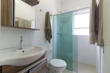 Casa para alugar com 150m², 3 quartos e 2 vagas Casa para alugar com 150m², 3 quartos e 2 vagasBanheiro Social 1