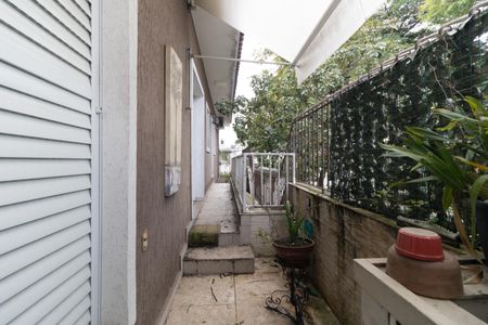 Casa para alugar com 150m², 3 quartos e 2 vagas Casa para alugar com 150m², 3 quartos e 2 vagasVaranda dos Quartos 2 e 3