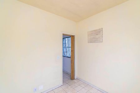 Quarto de casa para alugar com 1 quarto, 27m² em Cordovil, Rio de Janeiro