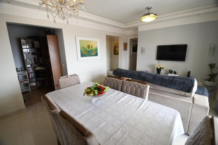 Apartamento à venda com 119m², 3 quartos e 2 vagasSala