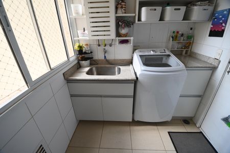 Apartamento à venda com 119m², 3 quartos e 2 vagasÁrea de Serviço