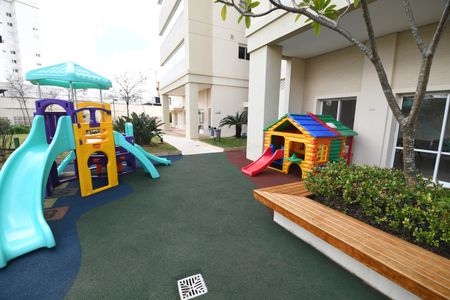 Apartamento à venda com 119m², 3 quartos e 2 vagasÁrea comum - Playground