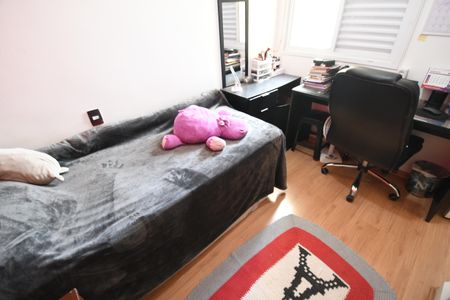 Apartamento à venda com 119m², 3 quartos e 2 vagasQuarto 2