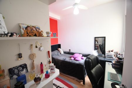Apartamento à venda com 119m², 3 quartos e 2 vagasQuarto 2