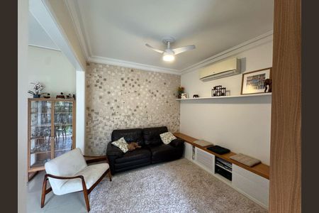 Casa à venda com 254m², 3 quartos e 2 vagas