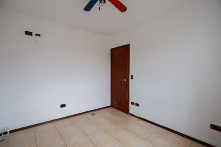Casa à venda com 510m², 4 quartos e 8 vagas Casa à venda com 510m², 4 quartos e 8 vagasQuarto 2