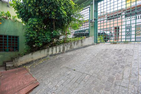 Casa à venda com 510m², 4 quartos e 8 vagas Casa à venda com 510m², 4 quartos e 8 vagasEntrada