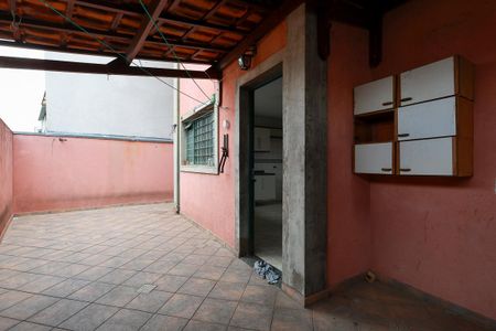 Casa à venda com 510m², 4 quartos e 8 vagas Casa à venda com 510m², 4 quartos e 8 vagasQuintal e área de lazer