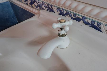 Casa à venda com 510m², 4 quartos e 8 vagas Casa à venda com 510m², 4 quartos e 8 vagasBanheiro social