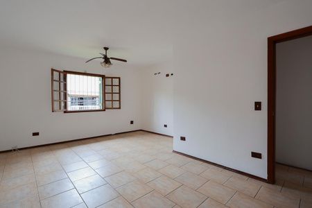 Casa à venda com 510m², 4 quartos e 8 vagas Casa à venda com 510m², 4 quartos e 8 vagasSuíte