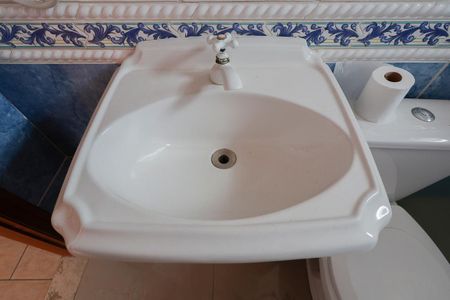 Casa à venda com 510m², 4 quartos e 8 vagas Casa à venda com 510m², 4 quartos e 8 vagasBanheiro social