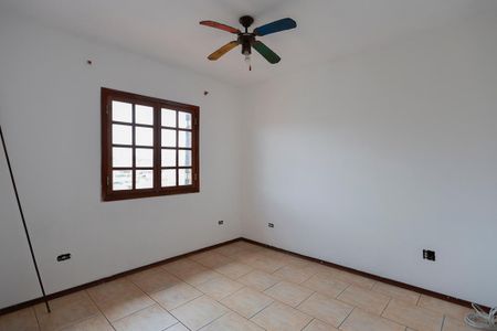 Casa à venda com 510m², 4 quartos e 8 vagas Casa à venda com 510m², 4 quartos e 8 vagasQuarto 2