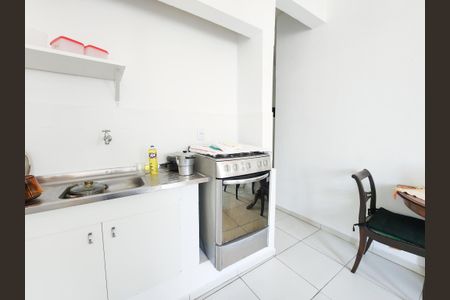 Cozinha de kitnet/studio para alugar com 1 quarto, 28m² em Centro, Rio de Janeiro