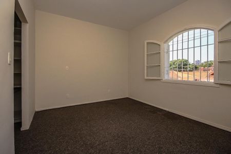 Casa à venda com 3 quartos, 255m² em Pacaembu, São Paulo