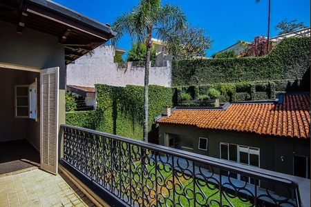 Casa à venda com 255m², 3 quartos e 3 vagas