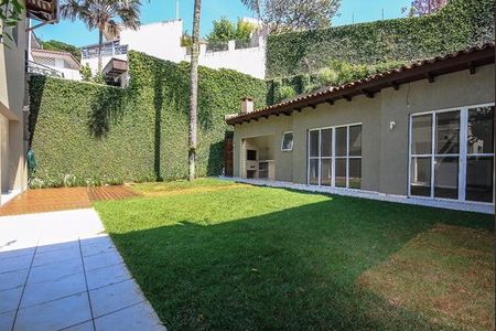 Casa à venda com 255m², 3 quartos e 3 vagas