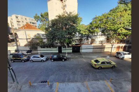 Apartamento à venda com 66m², 2 quartos e sem vaga