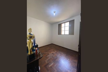 Casa à venda com 3 quartos, 180m² em Eldorado, Contagem