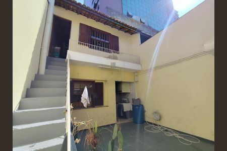 Casa à venda com 195m², 3 quartos e 3 vagas
