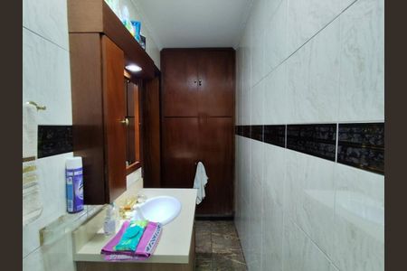 Casa à venda com 195m², 3 quartos e 3 vagas