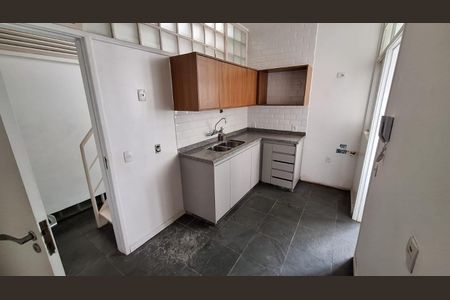 Apartamento à venda com 130m², 2 quartos e 1 vaga