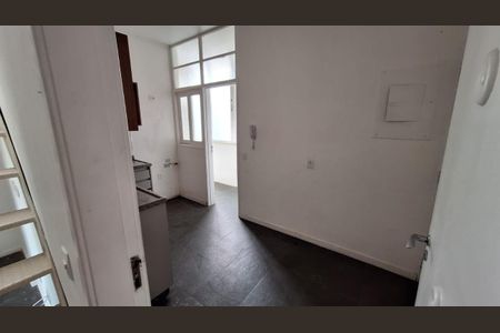 Apartamento à venda com 130m², 2 quartos e 1 vaga