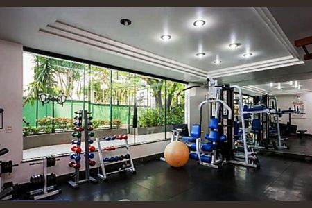 Apartamento à venda com 76m², 2 quartos e 1 vaga