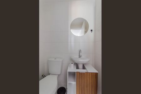 Banheiro de apartamento para alugar com 1 quarto, 34m² em Jardim da Gloria, São Paulo