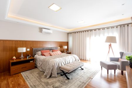 Casa à venda com 370m², 4 quartos e 2 vagas Casa à venda com 370m², 4 quartos e 2 vagasSuíte 3