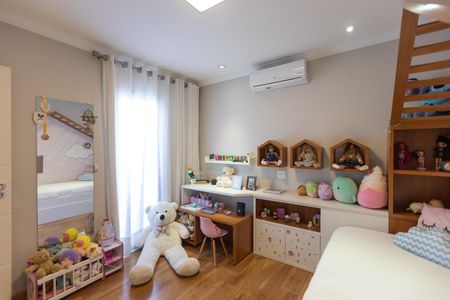 Casa à venda com 370m², 4 quartos e 2 vagas Casa à venda com 370m², 4 quartos e 2 vagasSuite 2