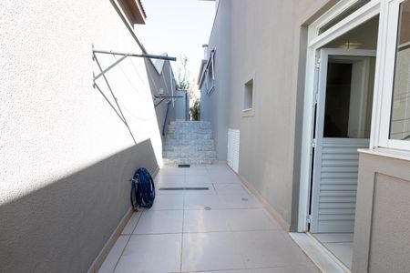 Casa à venda com 370m², 4 quartos e 2 vagas Casa à venda com 370m², 4 quartos e 2 vagasQuintal