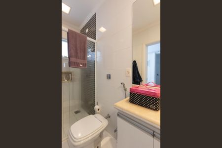 Casa à venda com 370m², 4 quartos e 2 vagas Casa à venda com 370m², 4 quartos e 2 vagasBanheiro da Suite 3