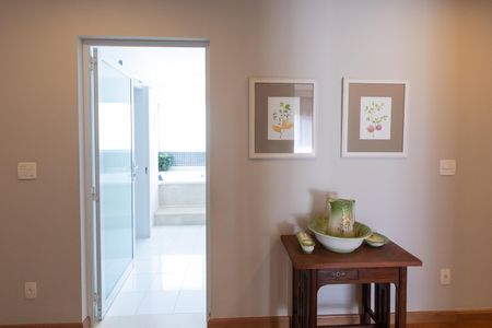 Casa à venda com 370m², 4 quartos e 2 vagas Casa à venda com 370m², 4 quartos e 2 vagasHall da Suíte 3