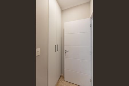 Casa à venda com 370m², 4 quartos e 2 vagas Casa à venda com 370m², 4 quartos e 2 vagasArmario de acesso a Lavanderia