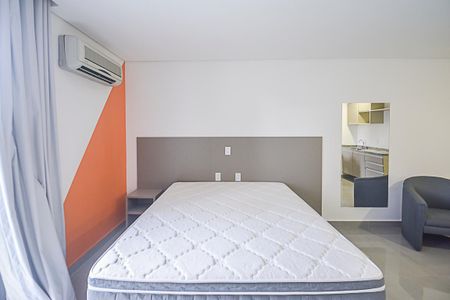 Apartamento para alugar com 33m², 1 quarto e 1 vagaSala/Quarto