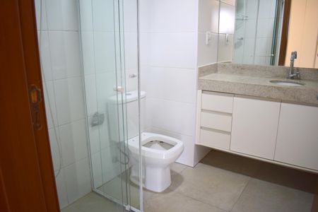 Banheiro de kitnet/studio para alugar com 1 quarto, 35m² em Jardim Botânico, Ribeirão Preto