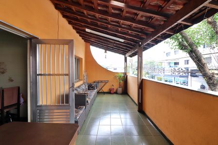 Casa à venda com 155m², 3 quartos e 4 vagasÁrea de Serviço