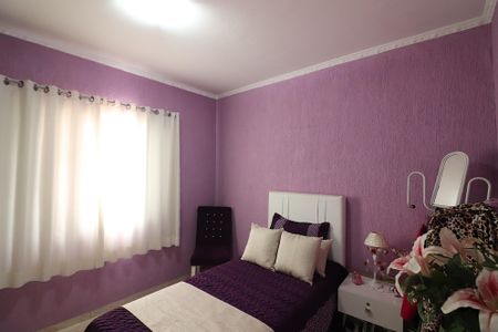 Casa à venda com 155m², 3 quartos e 4 vagasQuarto 2