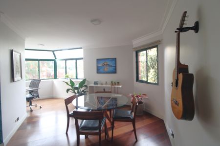 Sala de apartamento à venda com 4 quartos, 116m² em Jardim Marajoara, São Paulo