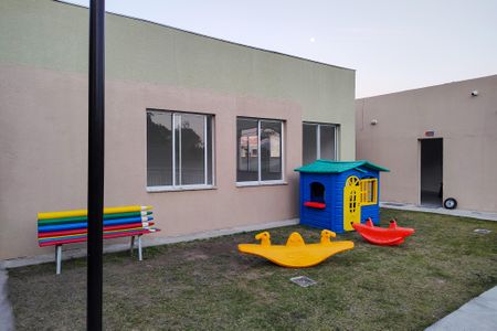 Apartamento para alugar com 40m², 2 quartos e 1 vaga Apartamento para alugar com 40m², 2 quartos e 1 vagaÁrea comum - Playground