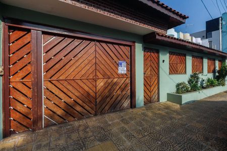 Casa à venda com 380m², 3 quartos e 1 vagaFachada